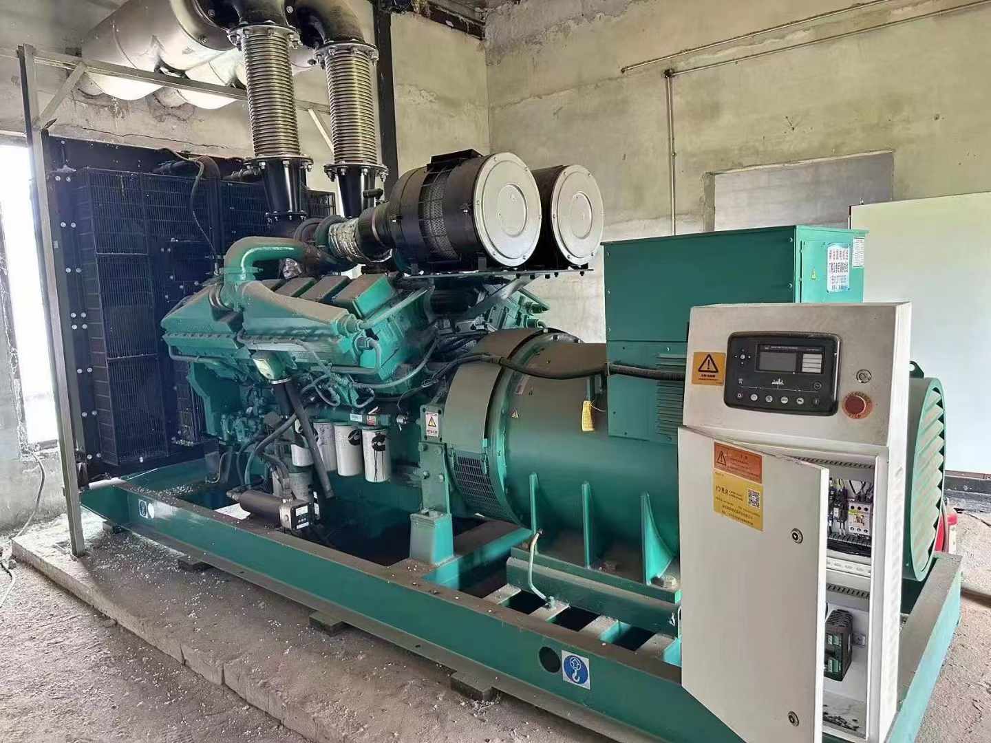 乐都无功补偿装置的性能评估需要考虑哪些因素？